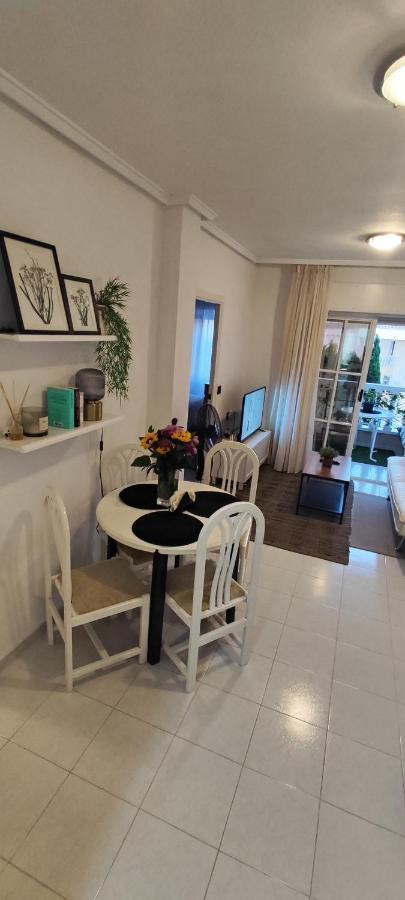 Ferienwohnung Parque Aromatico Con Dos Piscinas Torrevieja Exterior foto
